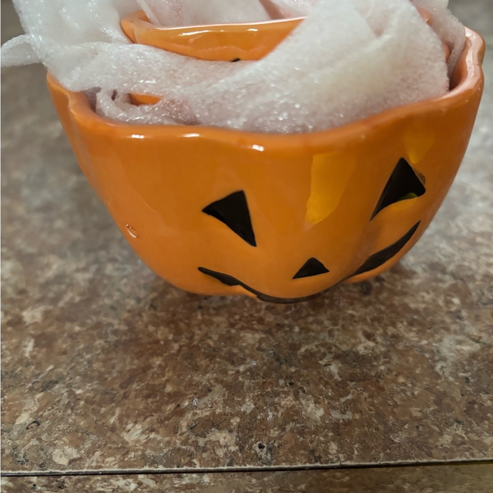 Orange Pumpkin Ceramic set of MC from bakehouse circa